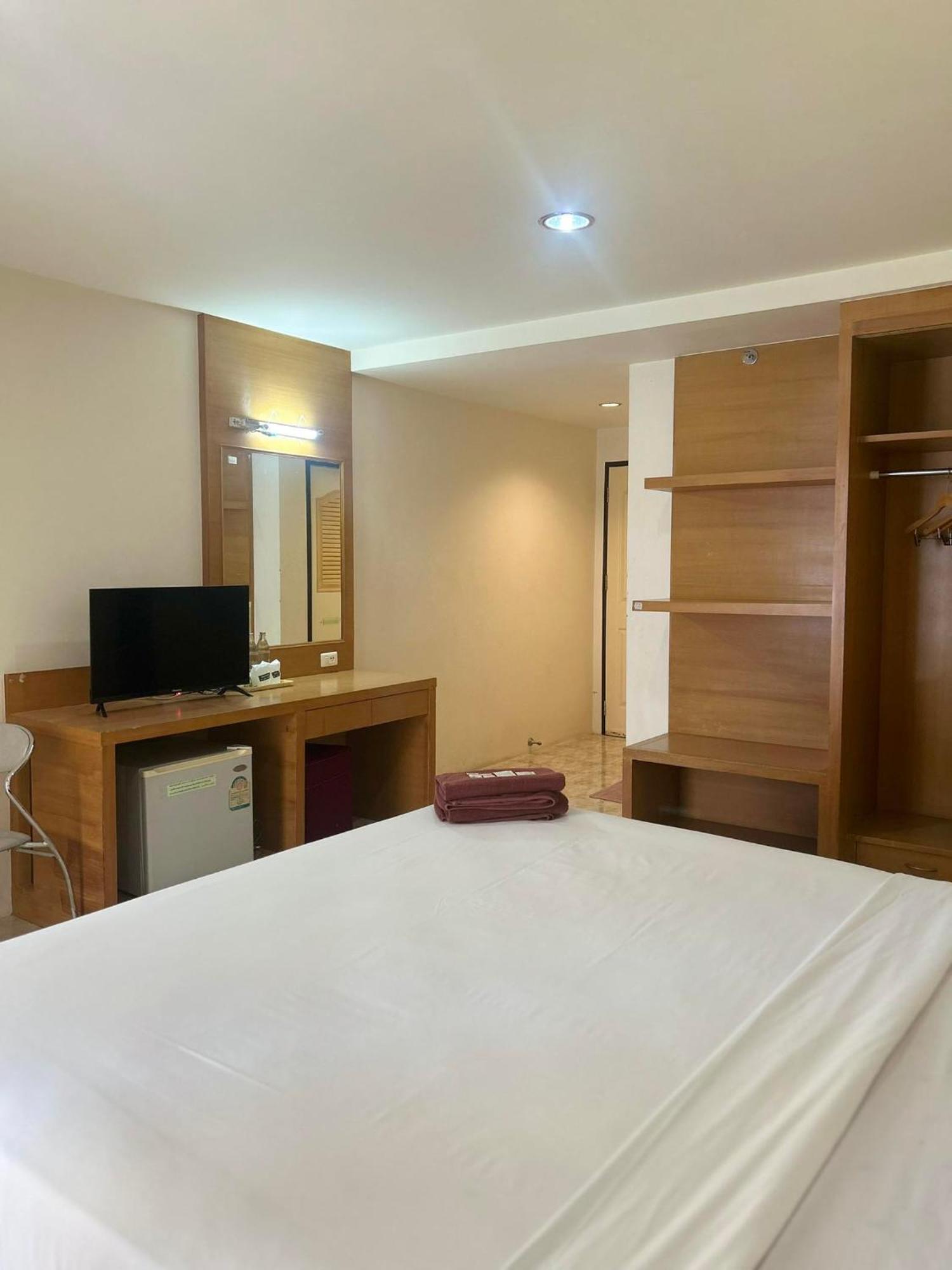 Hotel Pearl Place 2*